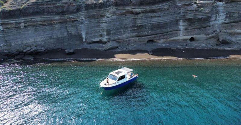 Santorini Private Cruise Sightseeing Tour with BBQ & Drinks - A Realistic Look at the Santorini Private Cruise