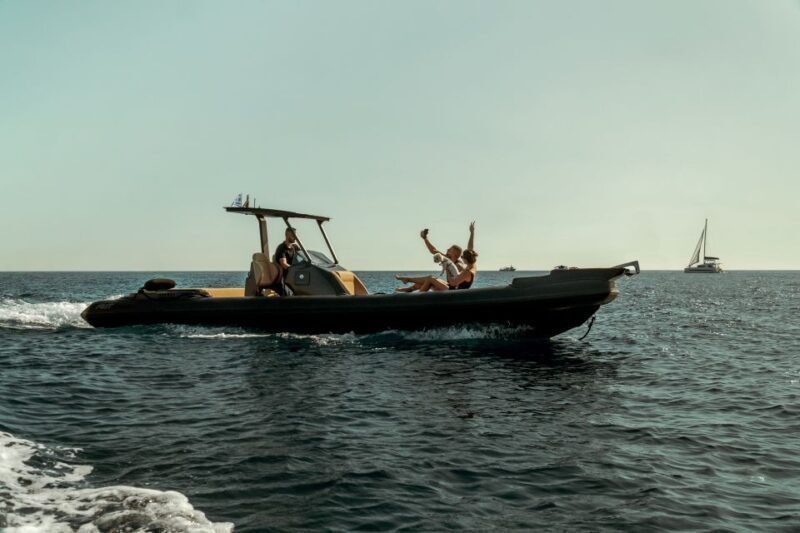 Santorini: Private Customizable RIB Cruise - FAQ