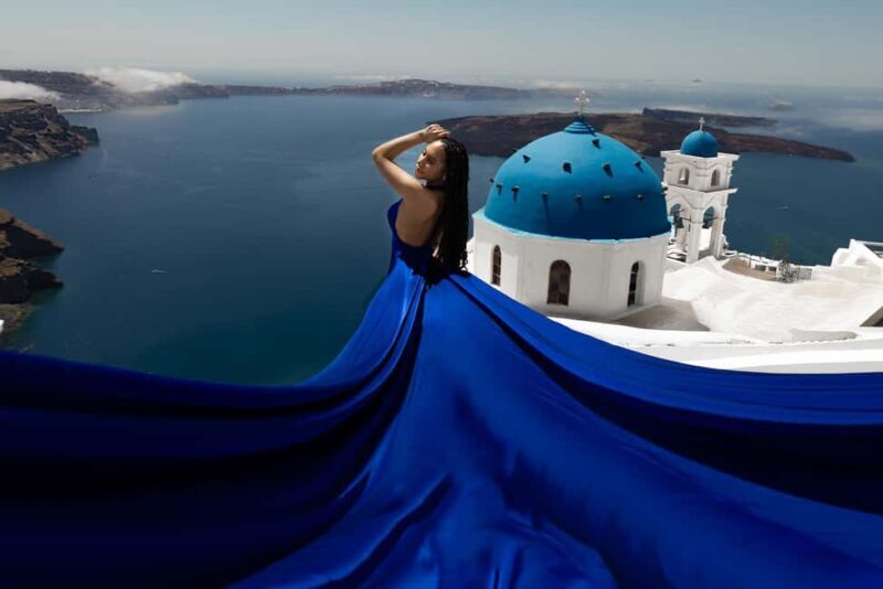 Santorini: Private Flying Dress Photoshoot Iconic Locations - Key Points