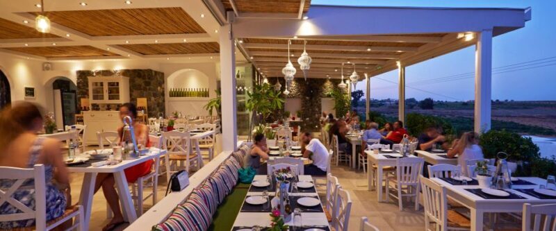 Santorini: Private Island Tour with Lunch at a Famous Winery - Exploring Santorini: Private Island Tour with Lunch at a Famous Winery