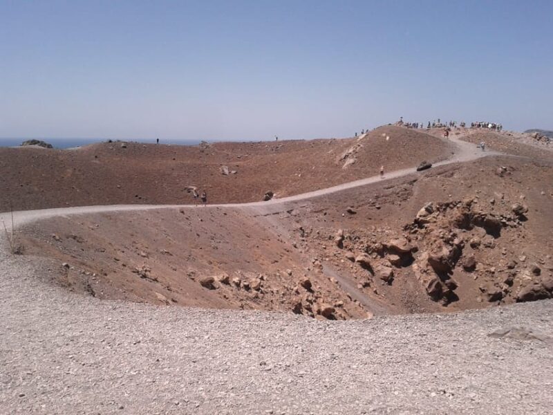 Santorini: Private Motorboat Cruise and Volcano Hike - An In-Depth Look at the Santorini Private Motorboat Experience