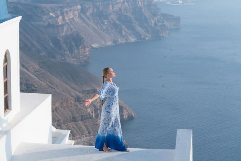 Santorini: Private Photo Shoot in Fira or Imerovigli - FAQ