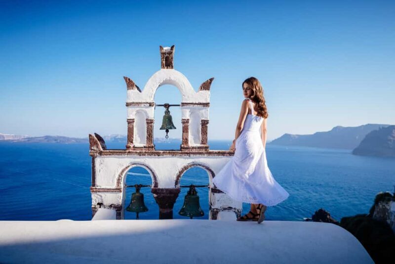 Santorini: Private Photoshoot with Professional Photographer - Key Points
