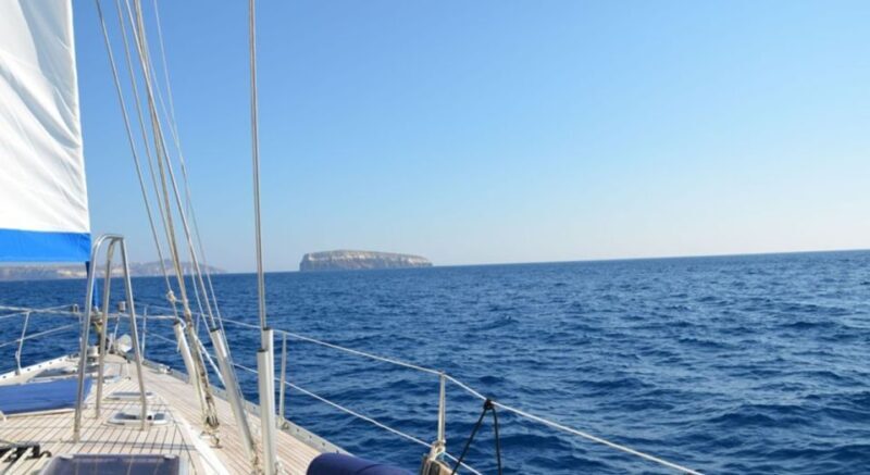 Santorini: Private Sailing Yacht Cruise with Meal & Drinks - FAQ