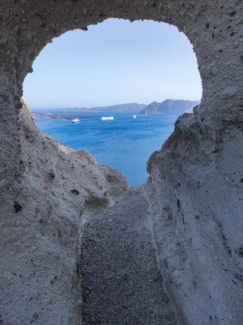Santorini: Private Sightseeing Tour with Local Guide - Practical Tips