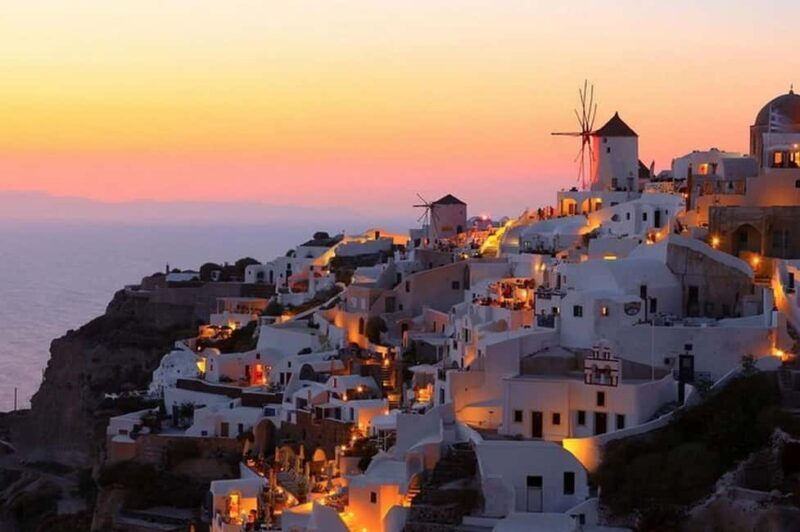 Santorini: Private Sunset Tour to Oia & Ammoudi Bay - Key Points