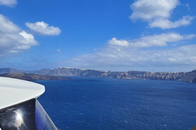 Santorini: Private Transfer from Airport/Port - What the Experience Looks Like