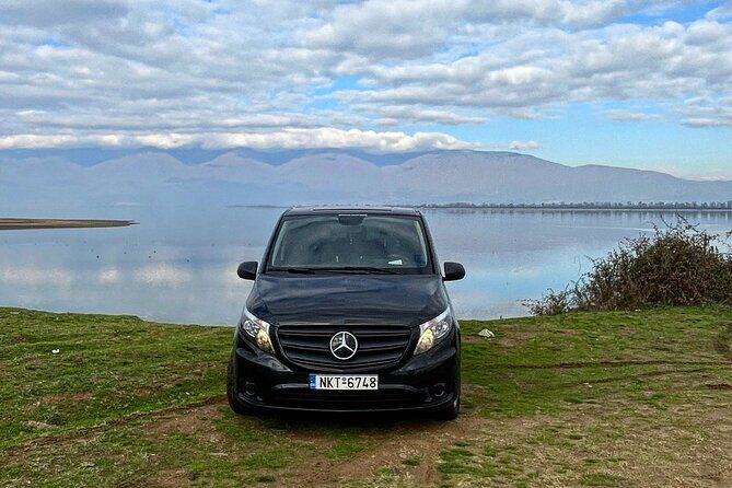 Santorini Private Transfers : From-to Airport/Port or Hotel - Key Points