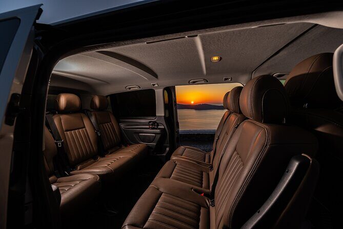 Santorini: Private Transfers To / From the Airport (JTR) - FAQs