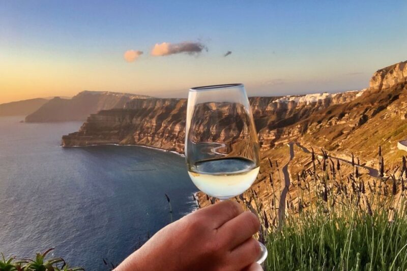 Santorini: Private wine tasting and local music tour - FAQ