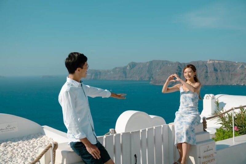 Santorini: Proposal Photoshoot l Private Entry to blue Dome - FAQ
