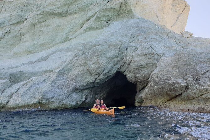 Santorini Sea Kayak - South Discovery, Small Group incl. Sea Caves and picnic - Why Choose This Sea Kayak Experience in Santorini?