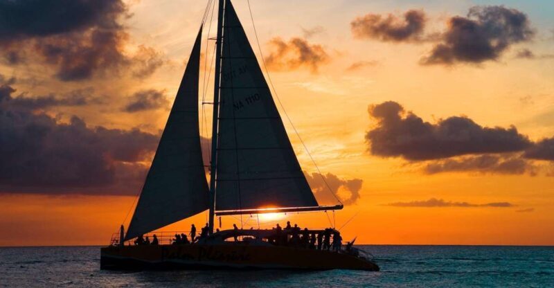 Santorini: Sunset Caldera Cruise with BBQ Meal and Drinks - Who Should Consider This Cruise?