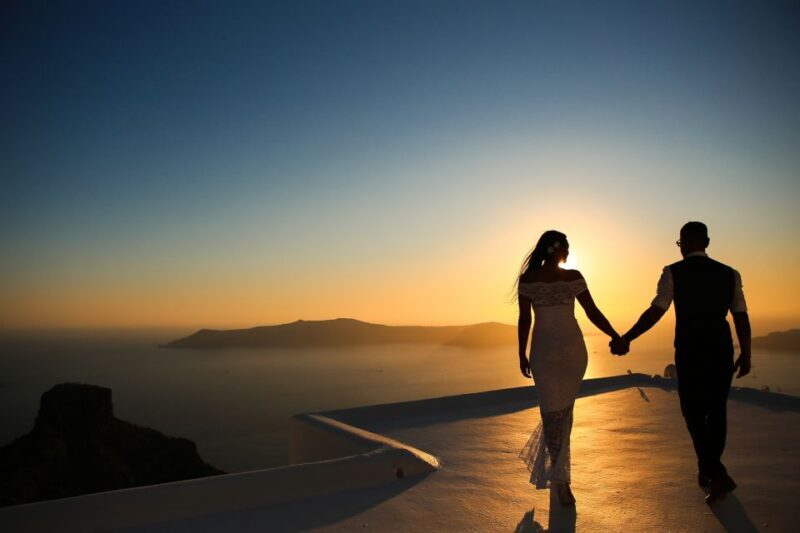 Santorini: Sunset Photo Shoot with a Personal Photographer - Who Would Love This Experience?