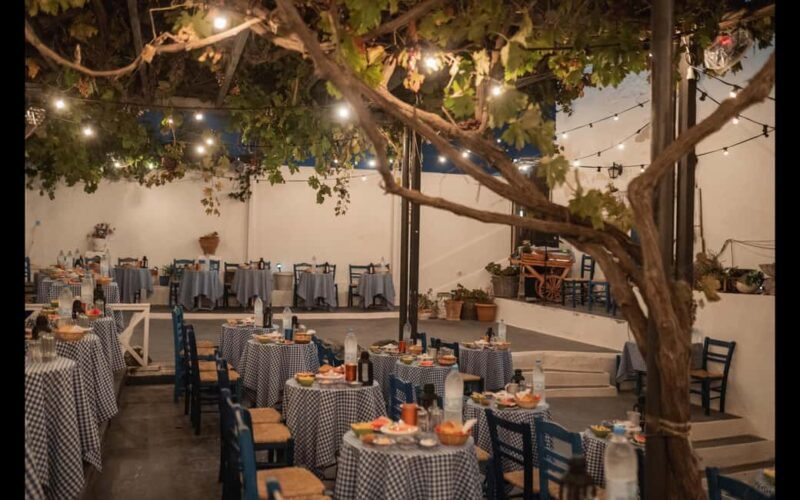 Santorini: The Greek Wedding Show - An Overview of the Greek Wedding Show in Santorini