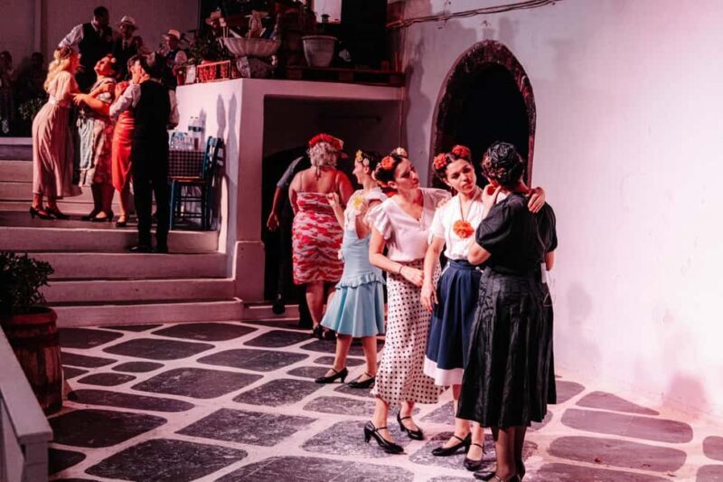 Santorini: The Greek Wedding Show - The Atmosphere and Audience Interaction