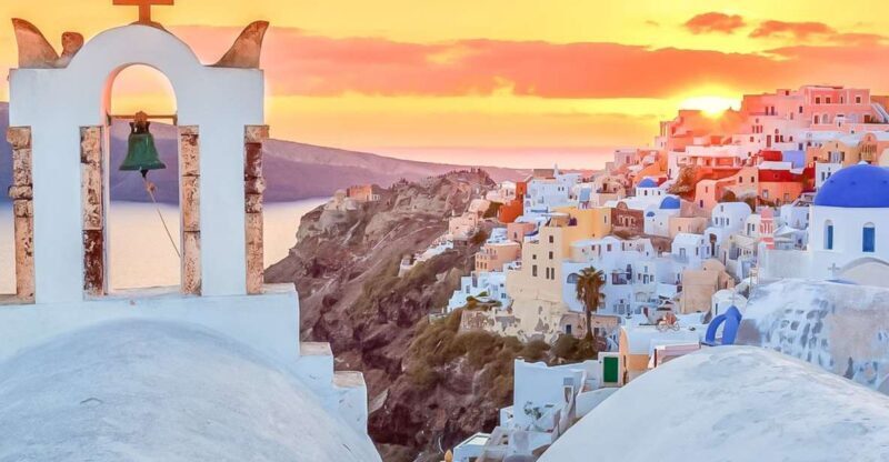 Santorini: Traditional Sightseeing Bus Tour with Oia Sunset - Key Points