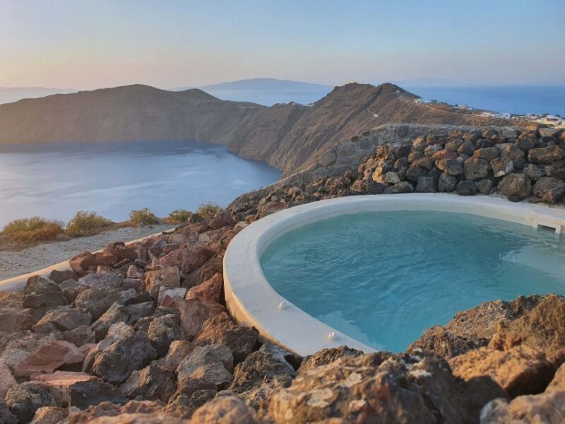 Santorini: Volcanic Hot-Tub Experience with Caldera Views - The Experience: More Than Just a Hot Tub