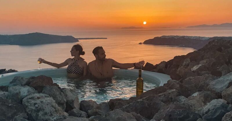 Santorini: Volcanic Hot-Tub Experience with Caldera Views - Who Is This Experience Best For?