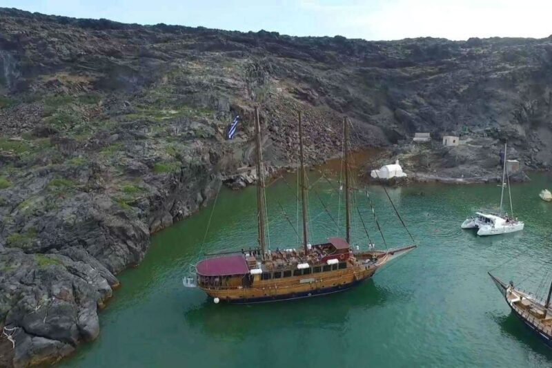 Santorini: Volcanic Sunset Cruise with Dinner - The Group Size and Timing