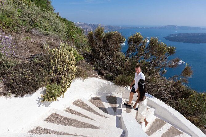 Santorini Walking Photoshoot Experience in OIA - Practical Details You Should Know