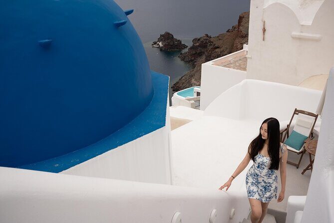 Santorini Walking Photoshoot Experience in OIA - Who Should Consider This Experience?