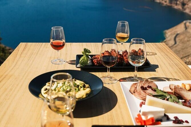 Santorini Waves of Passion - Exploring the Santorini Waves of Passion Tour: A Detailed Look