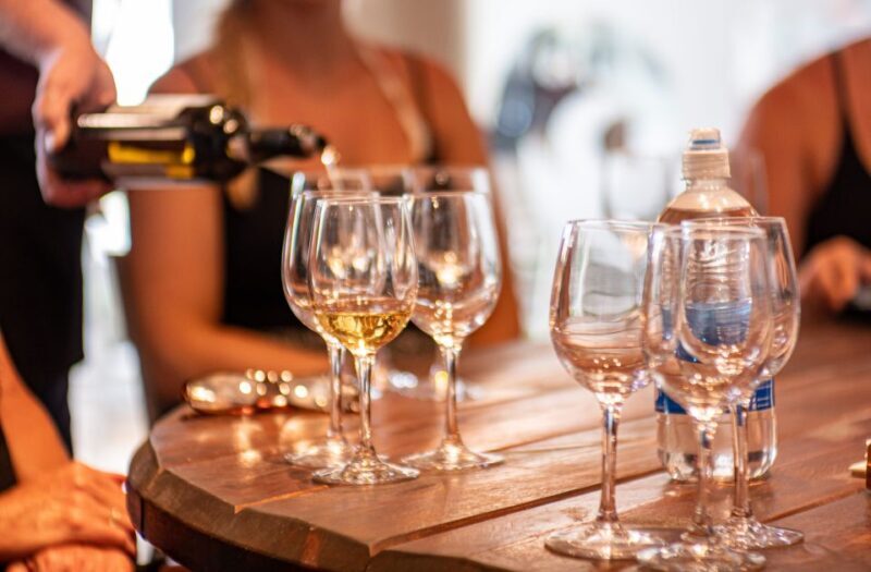 Santorini: Wine Tour with Sunset in Oia - What’s Included and How It Works