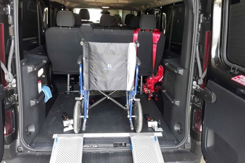 Santorini without Barriers: Accessible 5-Hour Private Tour - Key Points