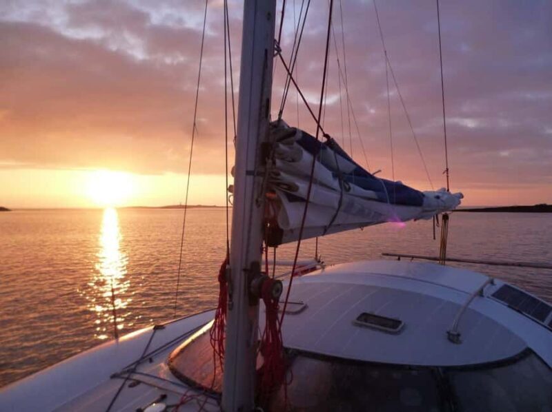 Santorini:Catamaran: private cruise with food & drinks - An In-Depth Look at the Private Catamaran Experience in Santorini