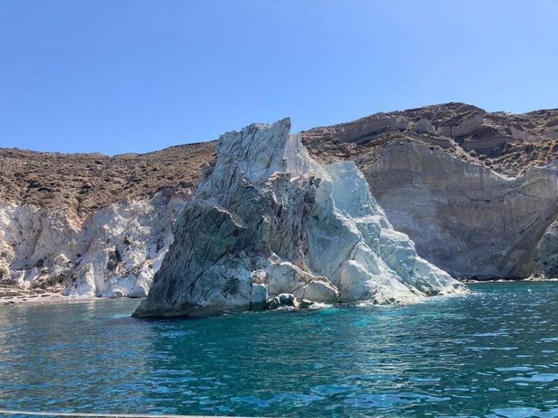 Santorini:Cruises with Catamaran around the Volcanic Island. - The Practical Side: Transportation, Duration, and Comfort
