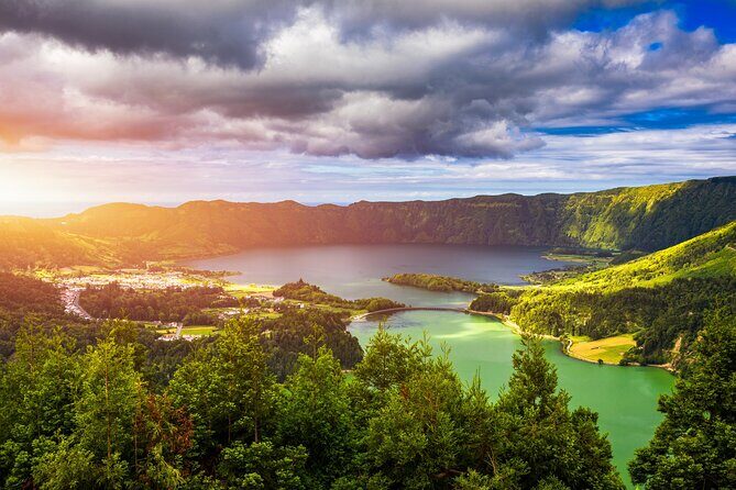 São Miguel in Two Days: A Perfect Blend of Nature & Culture - Key Points