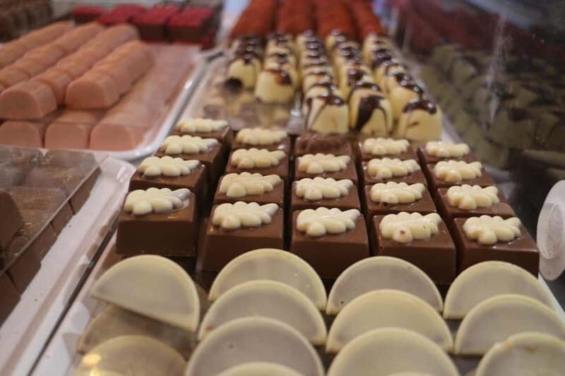 São Miguel:Rabo de Peixe From the Market to the Harbour Tour - Who Will Enjoy This Tour?