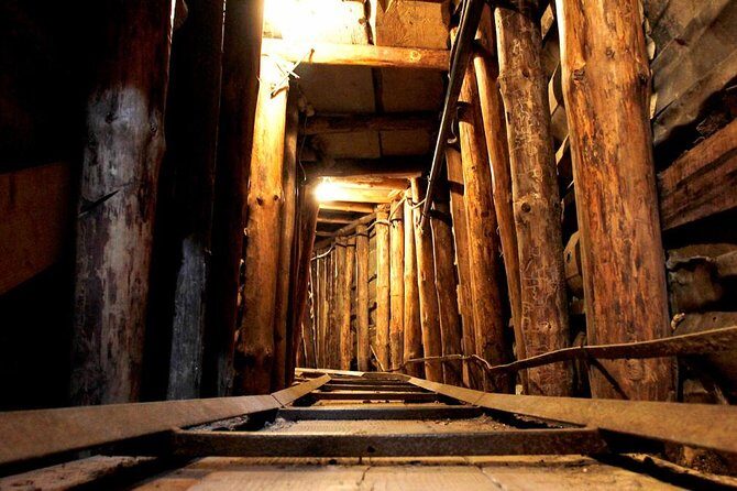 Sarajevo Under Siege: A War History Tour - Key Points