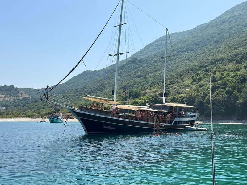 Saranda: Discover Secret Bays with Prince Ennio Yacht Tour - Key Points