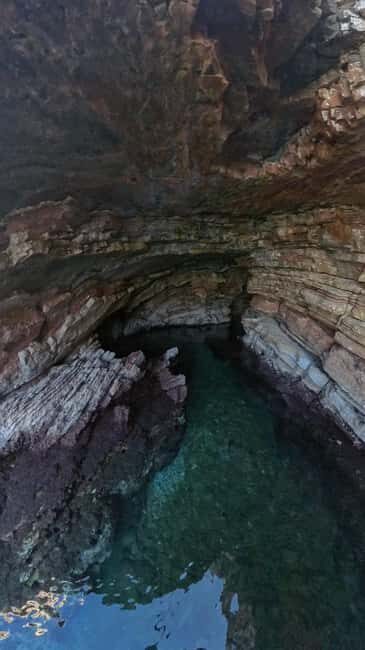 Sarandë: Boat Tour to Kroreza with Snorkel and free Umbrella - What to Expect from the Tour