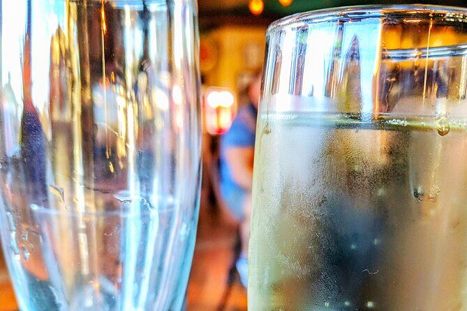 Sarasota Boutique Tour: Shopping, Bubbles, Bites & Insight - The Historic Stops: Burns Court and Owens Fish Camps