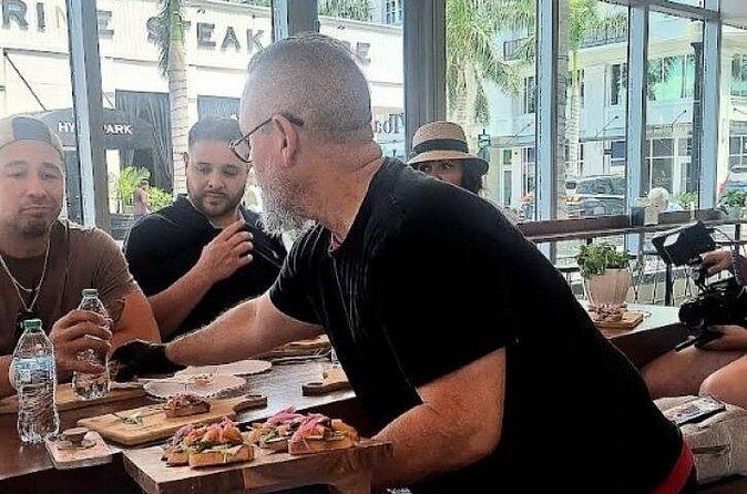 Sarasota Boutique Tour: Shopping, Bubbles, Bites & Insight - What Travelers Are Saying