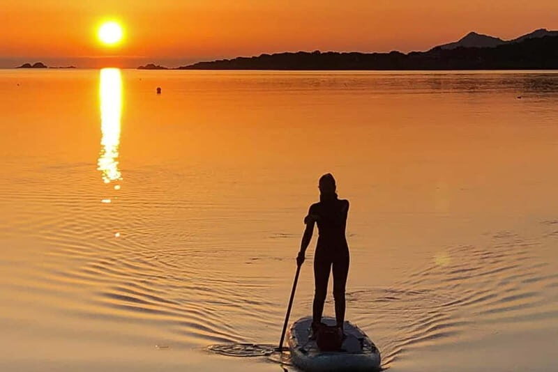 Sardinia: SUP Paddleboard Tour Sunrise, lesson and Breakfast - The Experience of the Sunrise