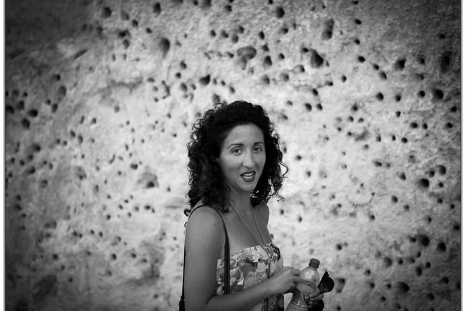 Matera's Sassi Walking Tour - History & Culture - Headsets in crowds: small detail, big comfort