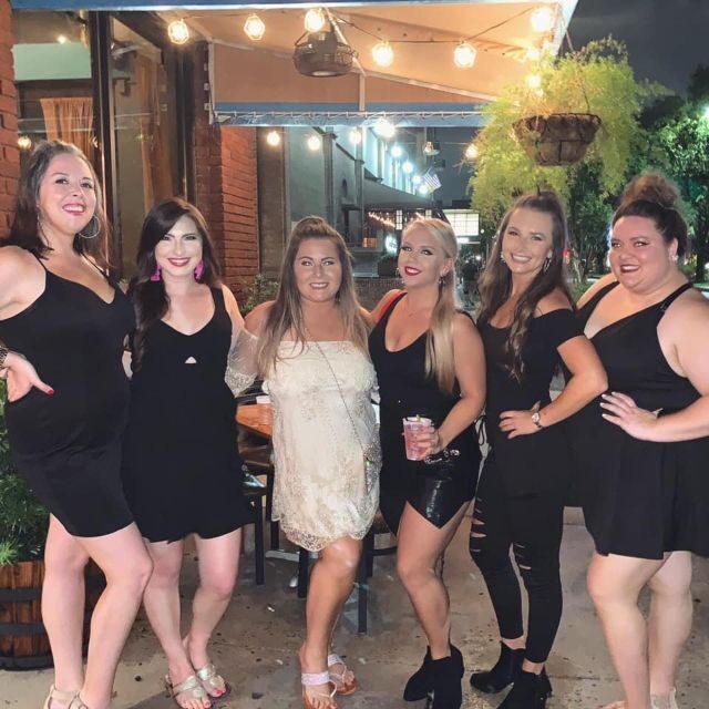 Savannah: Drag Queen Guided Pub Crawl with Sing-a-Longs - Who Should Consider This Tour?