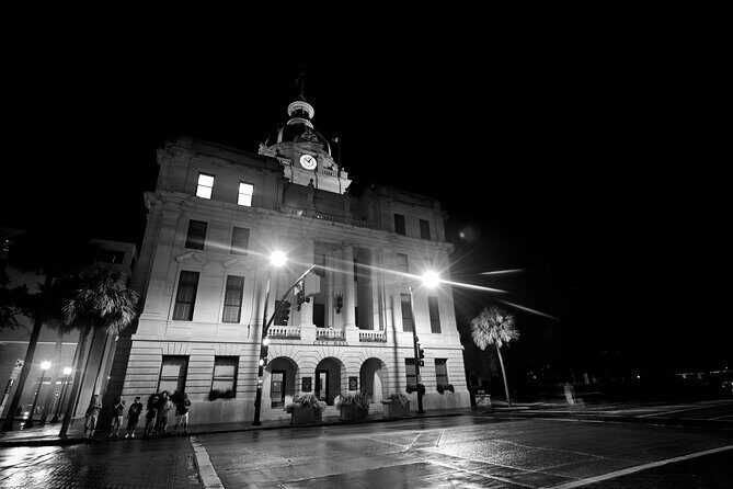 Savannah Haunted Pub Crawl Walking Tour - Who Should Consider This Tour?