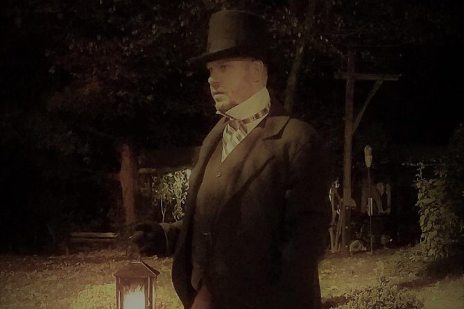 Savannah History and Haunts Candlelit Ghost Walking Tour - Practical Tips for Your Ghost Walk