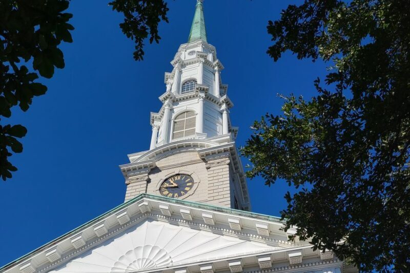 Savannah: "Savannah for Morons" Comedy Trolley Tour - The Experience in Detail