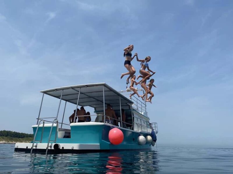 Savudrija: Private Sunset Dolphin-Watching Boat Tour - Key Points