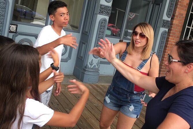 Scavenger Hunt Adventure in Gilbert by Crazy Dash - How the experience unfolds