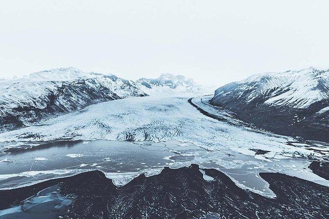 Scenic Airplane flight around Skaftafell National Park - A Closer Look at the Experience