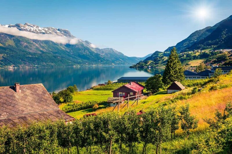 Scenic Hardanger Fjord with Waterfalls, Farm Garden & Lunch - Is It Worth the Price?