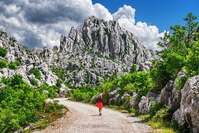 Scenic trip to mountains, caves and rivers in Zadar area - Key Points