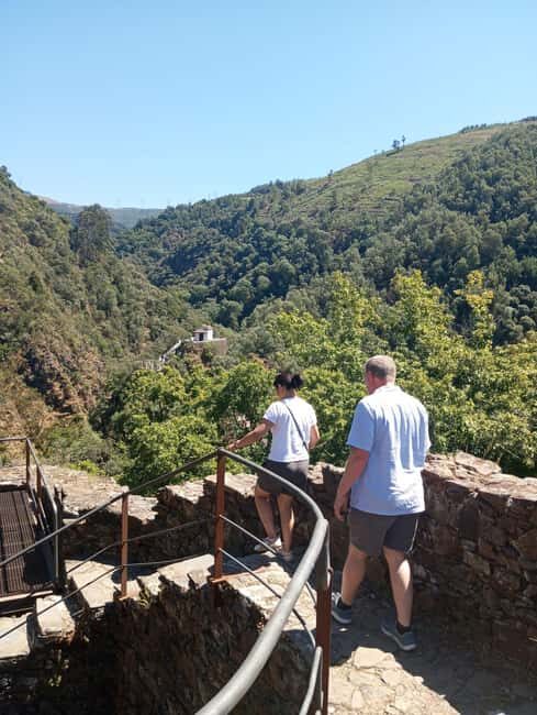 Schist Villages and medieval castles tour - A Closer Look at the Experience